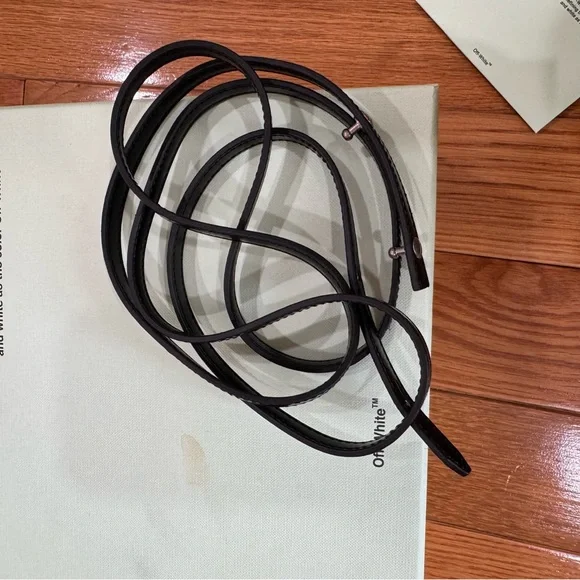 OFF WHITE Jitney 0.7 - Picture 10 of 10